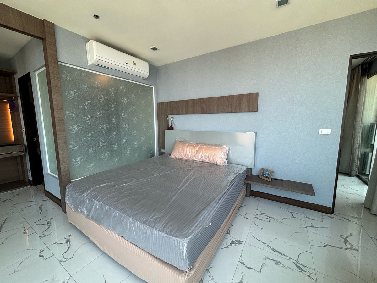 ให้เช่าคอนโดอ่อนนุช อุดมสุข : ✨ ให้เช่าคอนโดหรู Rare Layout ห้องมุมโค้ง วิวเมืองกรุงเทพชั้นสูง สวยมาก
📍 โครงการ Skywalk Residences
ใกล้ BTS พระโขนง เพียง 250 เมตร (เดิน 3 นาที) :25,000 THB/month 51ตรม