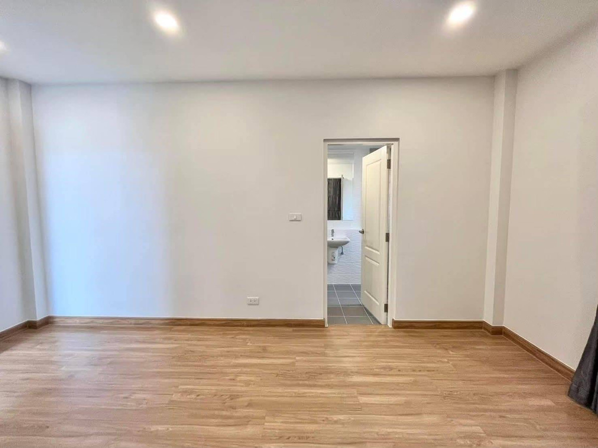 ให้เช่าบ้านวิภาวดี ดอนเมือง หลักสี่ : 📌 ให้เช่า บ้านเดี่ยวหลังมุมสวยทำเลดี Centro วิภาวดี  📍ใกล้ Harrow International School 