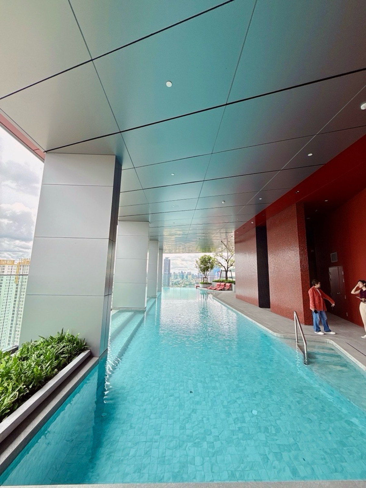 ขายคอนโดพระราม 9 เพชรบุรีตัดใหม่ RCA : 𝐓𝐇𝐄 𝐁𝐀𝐒𝐄 𝐑𝐀𝐌𝐀𝟗 ใกล้ 𝐌𝐑𝐓 พระราม𝟗 ฟรีเงินดาวน์ 𝐎 บาท ผ่อนสบายๆ 𝟖,𝟗𝟎𝟎/เดือน ฟรีทุกค่าใช่จ่าย 