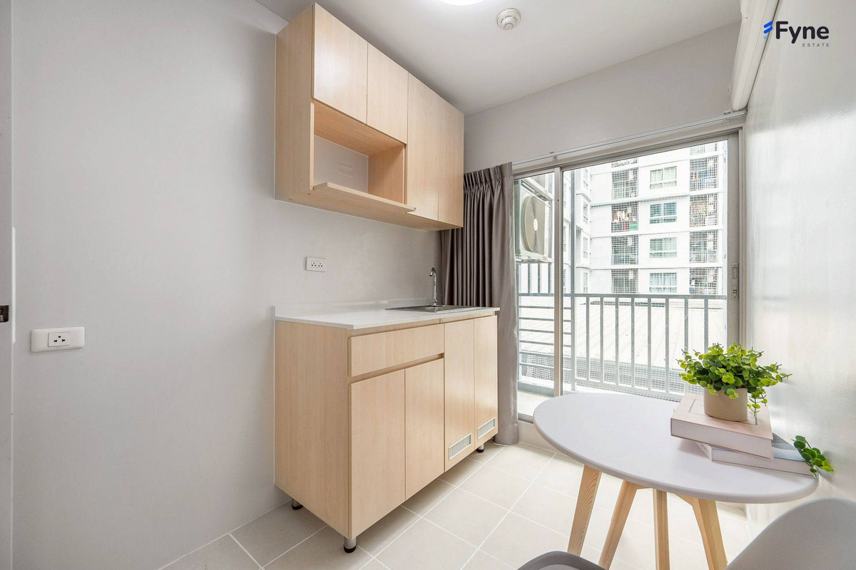 For SaleCondoKasetsart, Ratchayothin : The Niche ID Lat Phrao-Wang Hin 7 minutes MRT Phawana (1.8km)