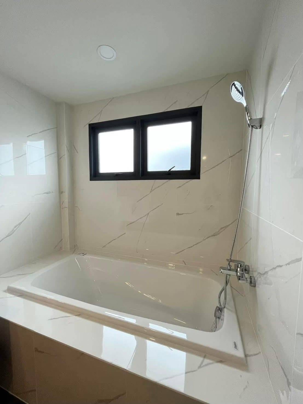 ให้เช่าบ้านวิภาวดี ดอนเมือง หลักสี่ : 📌 ให้เช่า บ้านเดี่ยวหลังมุมสวยทำเลดี Centro วิภาวดี  📍ใกล้ Harrow International School 