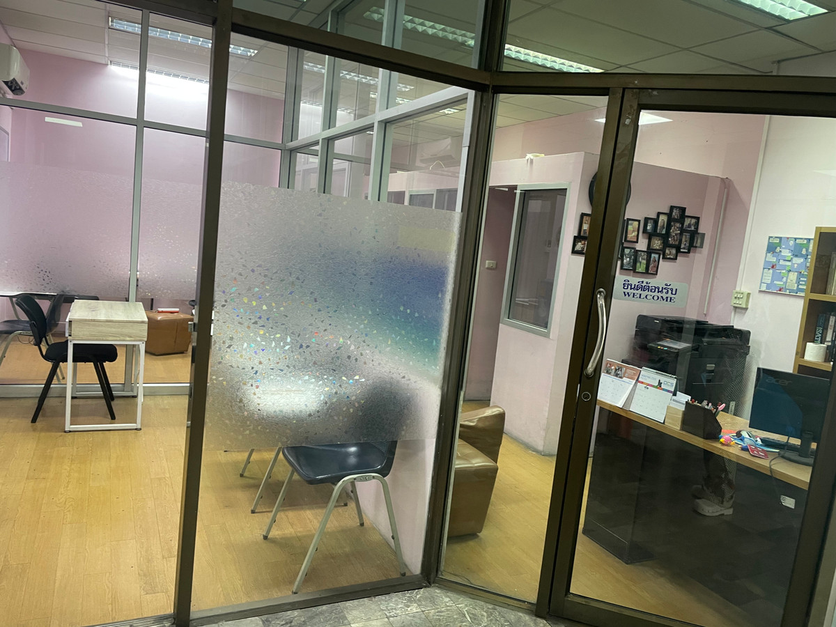 For RentCondoSilom, Saladaeng, Bangrak : Diamond Tower for rent as an Office Condo, fully furnished, 67 sq m. Diamond Tower in the heart of Chong Nonsi.