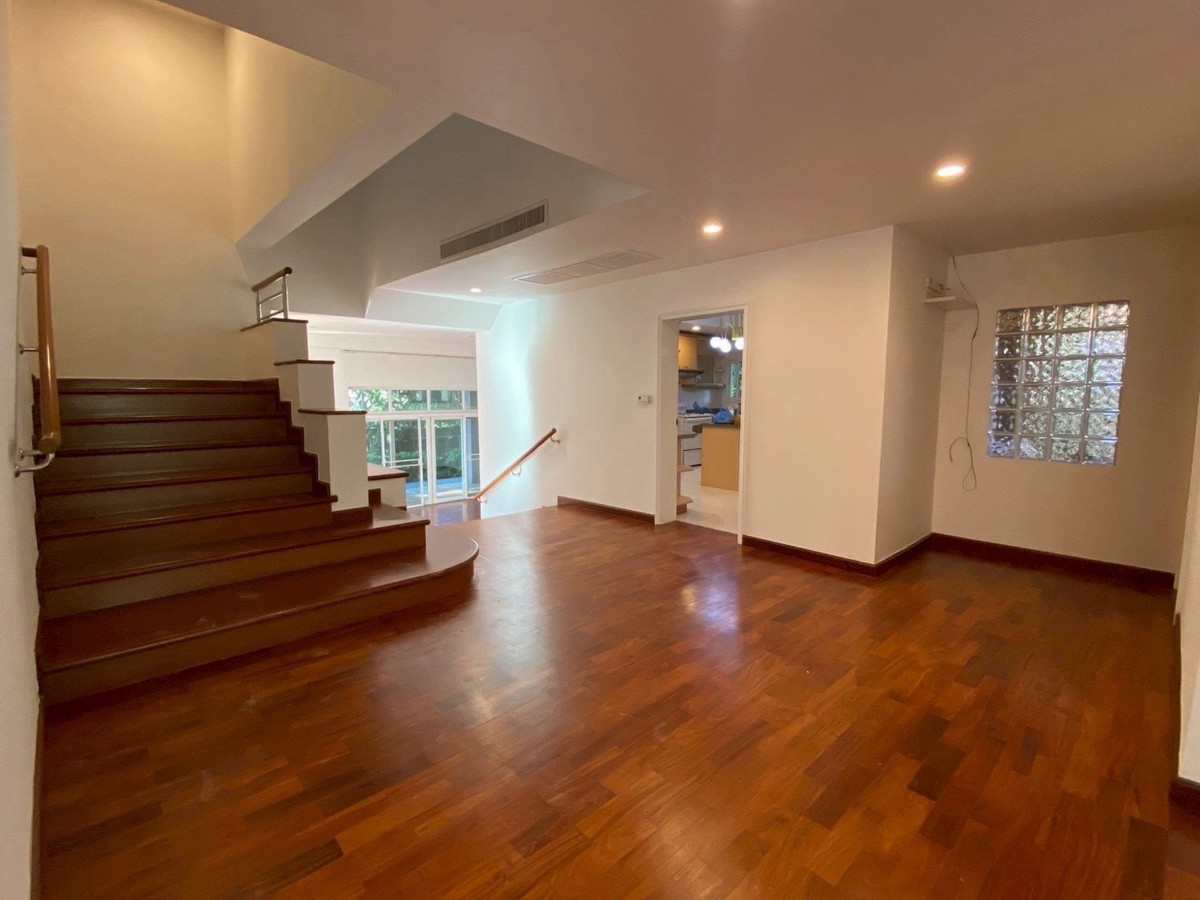 For RentHouseChaengwatana, Muangthong : Luxury Private Pool Villa Near ISB for Expat Families, Spacious Living