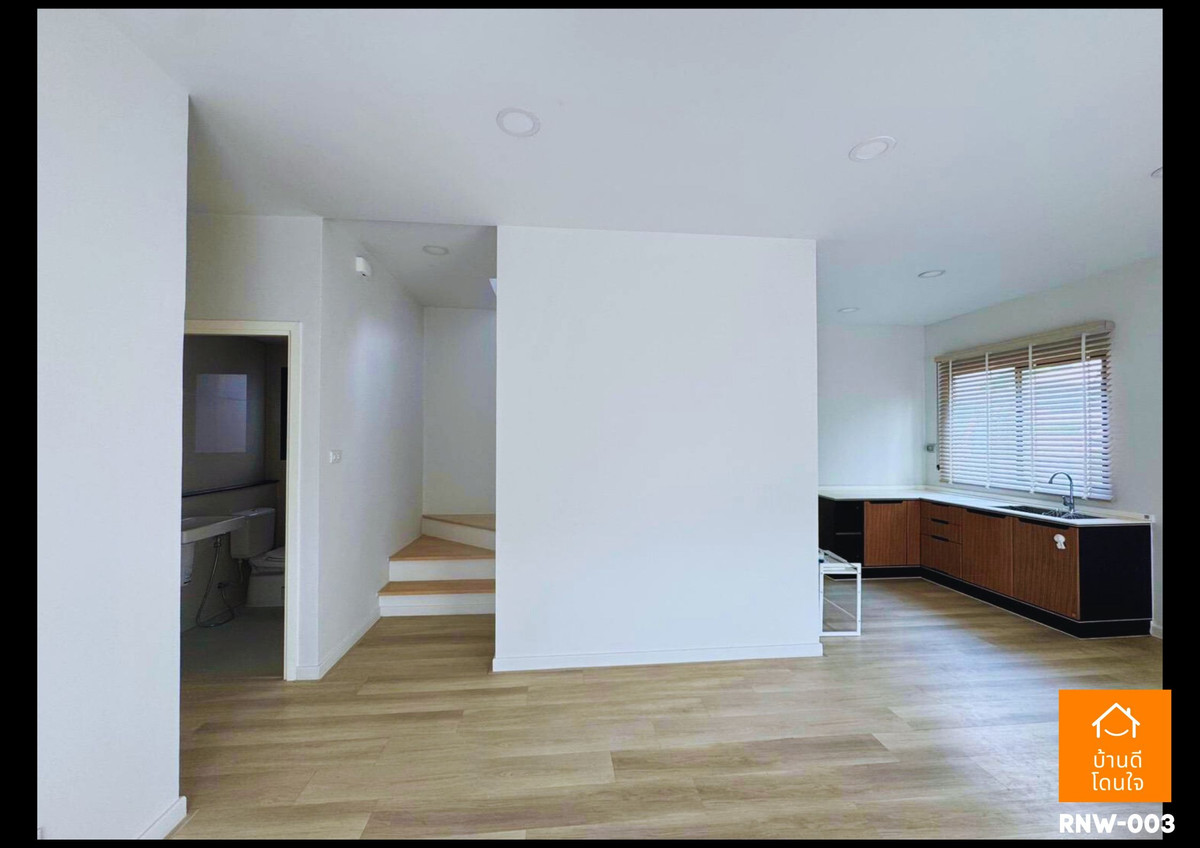 For RentNonthaburi, Bang Yai, Bangbuathong : Twin house for rent, Perfect Park Westgate (36.7 sq m.), 4 bedrooms, 3 bathrooms, ready to move in.