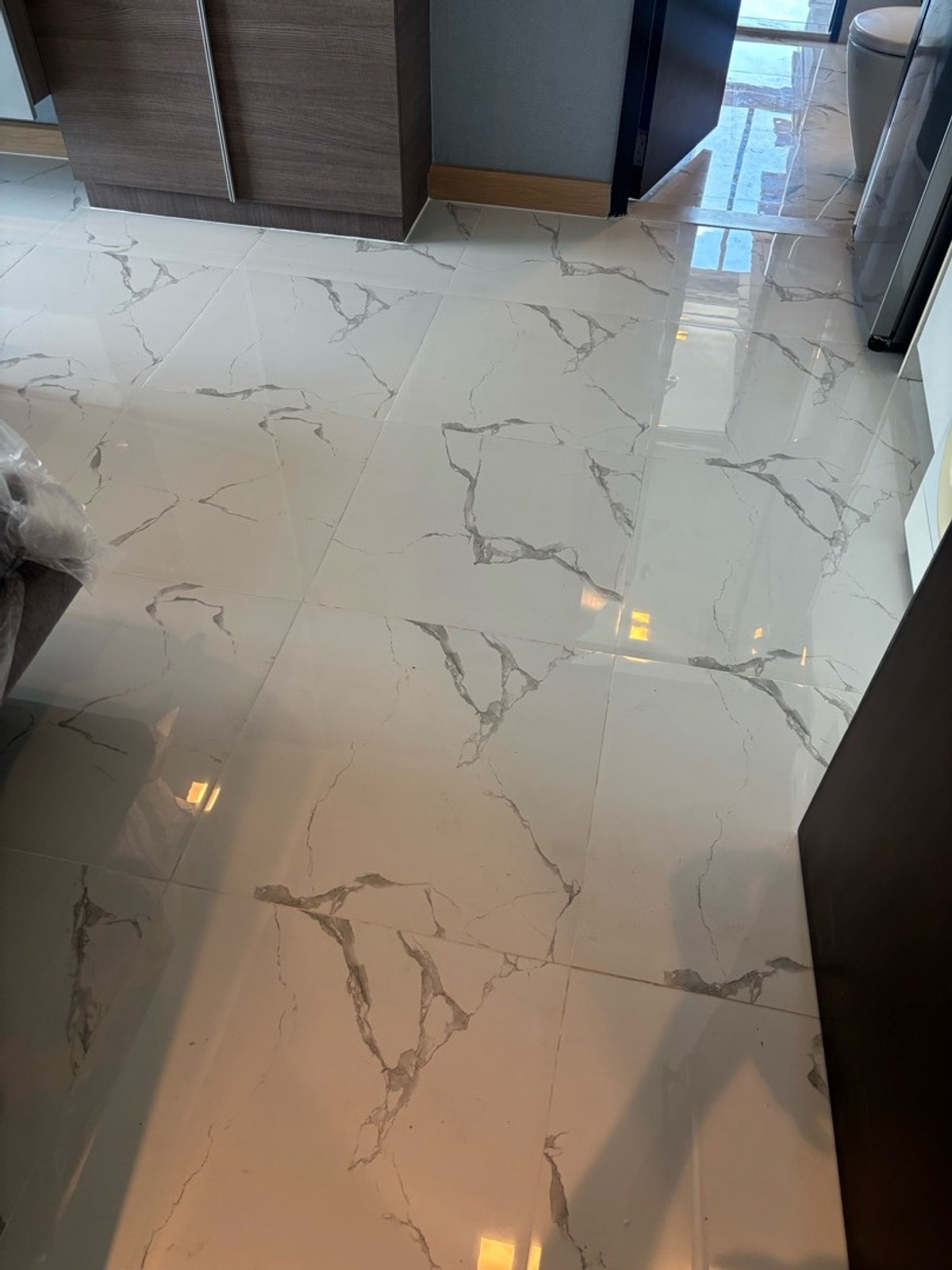 ให้เช่าคอนโดอ่อนนุช อุดมสุข : ✨ ให้เช่าคอนโดหรู Rare Layout ห้องมุมโค้ง วิวเมืองกรุงเทพชั้นสูง สวยมาก
📍 โครงการ Skywalk Residences
ใกล้ BTS พระโขนง เพียง 250 เมตร (เดิน 3 นาที) :25,000 THB/month 51ตรม