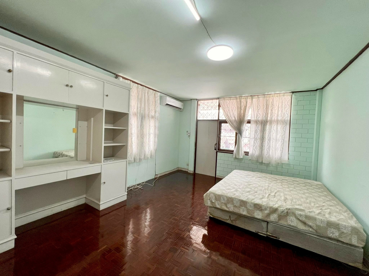 ให้เช่าบ้านเกษตรศาสตร์ รัชโยธิน : บ้านให้เช่า อยู่อาศัยหรือทำออฟฟิศ ใกล้รถไฟฟ้าพหล59  ม.ราชตฤนมัย