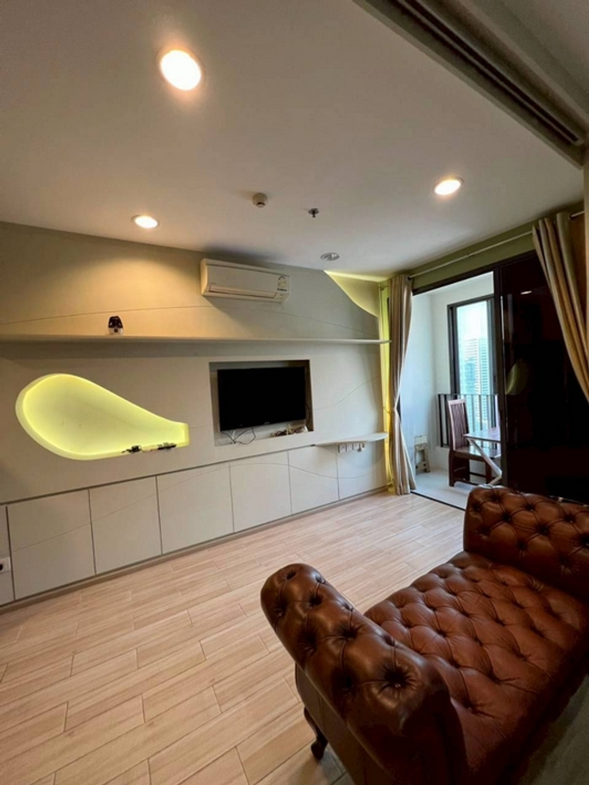 For RentCondoRatchathewi,Phayathai : For rent, Ideo Q Siam - Ratchathewi, size 34 sq m., fully furnished, near BTS Ratchathewi.