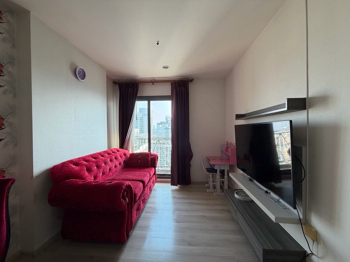 For SaleCondoRatchadapisek, Huaikwang, Suttisan : The owner is in a hurry to sell. The price is lower than the appraised price of centric Huai Khwang.