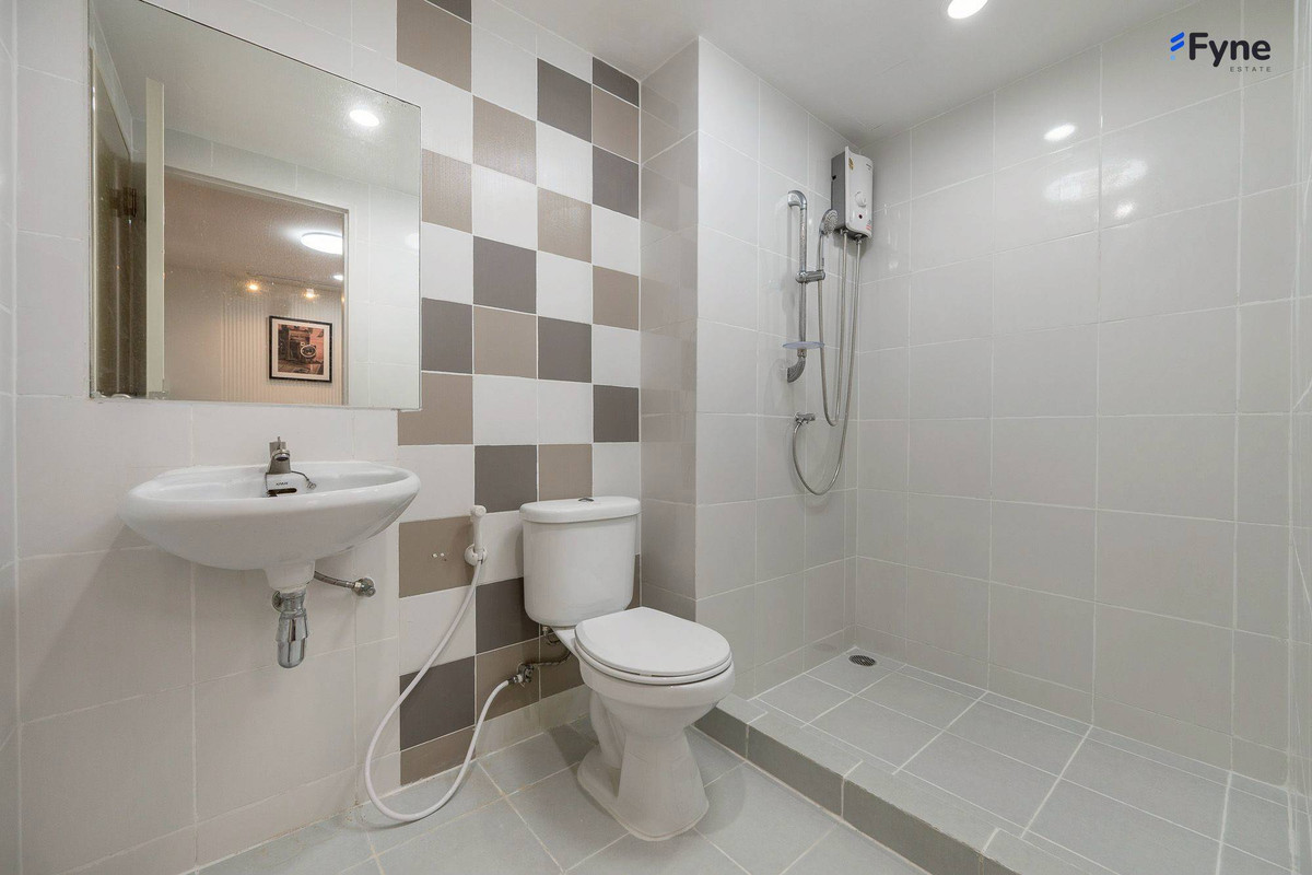 For SaleCondoKasetsart, Ratchayothin : The Niche ID Lat Phrao-Wang Hin 7 minutes MRT Phawana (1.8km)