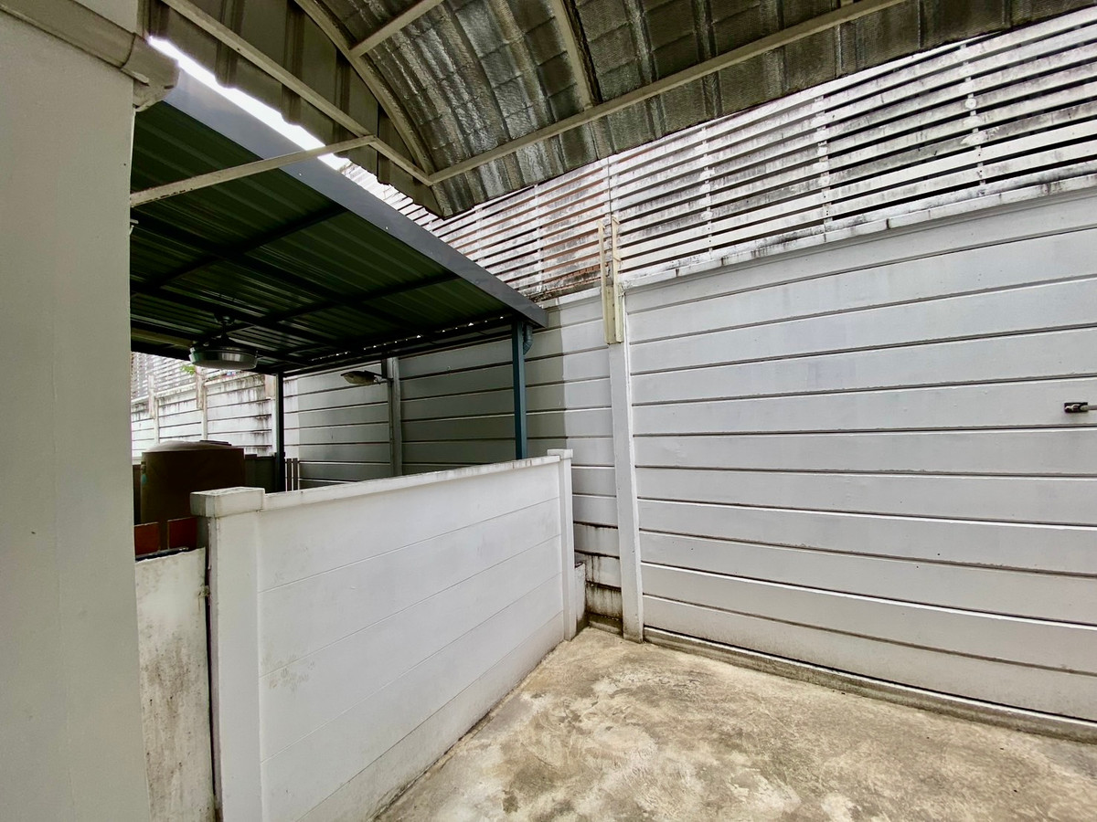 ขายทาวน์โฮมลาดพร้าว101 แฮปปี้แลนด์ : ขายทาวน์โฮม 3 ชั้น บ้านกลางเมือง ลาดพร้าว 87 | บ้านเปล่า แต่งได้ตามสไตล์ | ทำเลเมือง เดินทางสะดวก