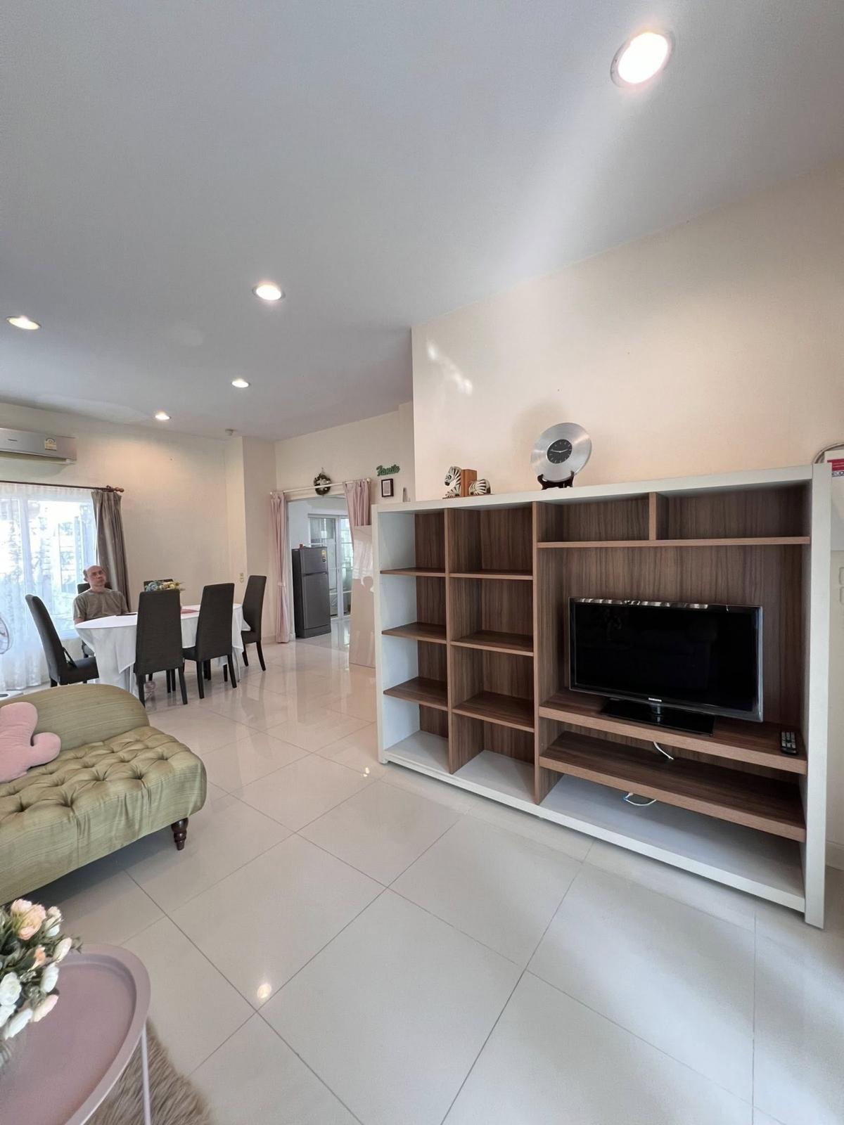 For SaleHouseLadkrabang, Suwannaphum Airport : 28/02/2026, House ready to move in, Perfect Place Sukhumvit 77, near Suvarnabhumi, 3 bedrooms, great price. 
Can be rented or bought Perfect for every lifestyle, starting at 45,000 baht/month