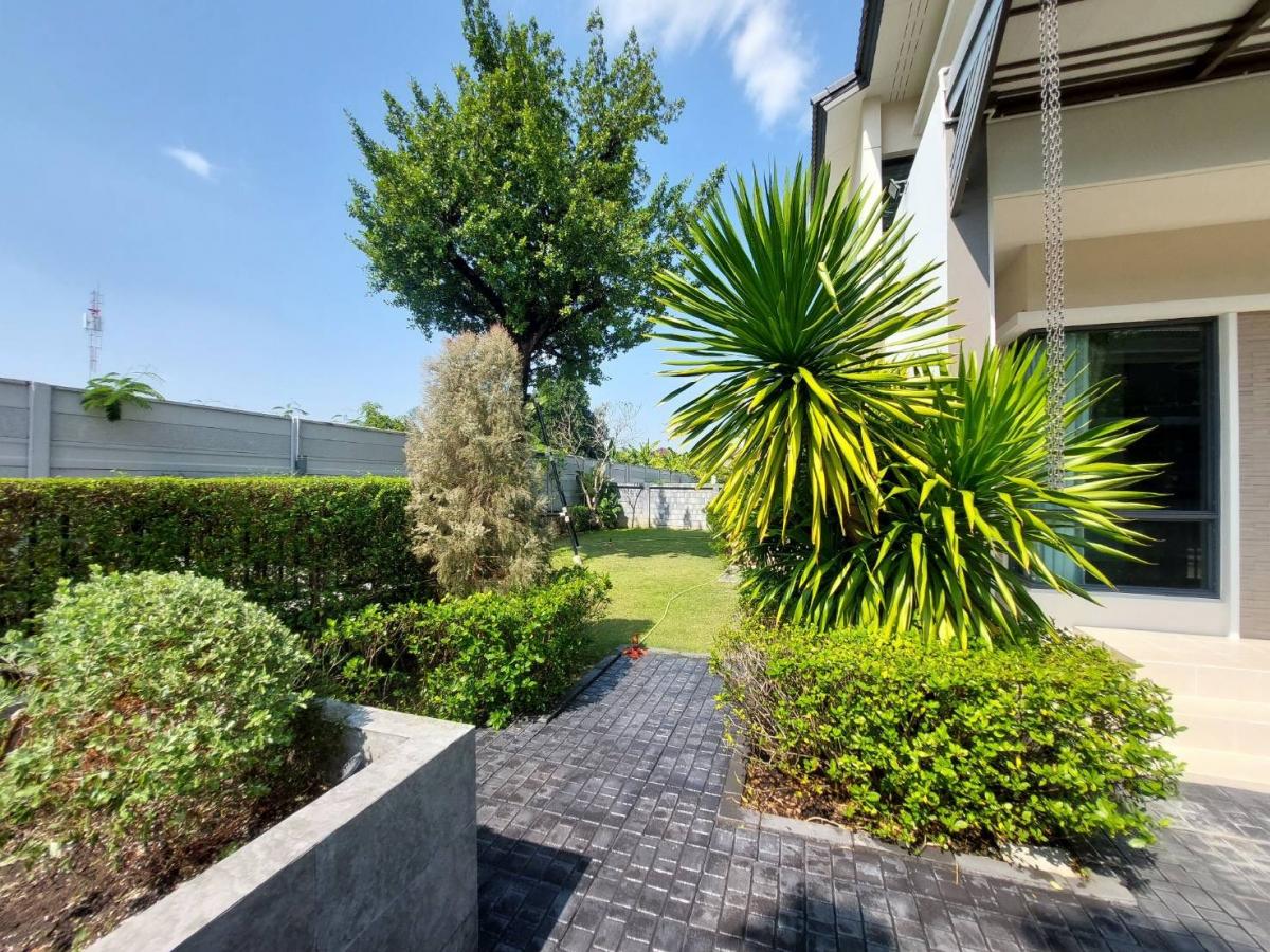 ขายบ้านพุทธมณฑล ศาลายา : 28/02/2026, บ้านเดี่ยว The City บรมราชชนนี-ทวีวัฒนา 4 นอน ตกแต่งครบ พร้อมอยู่ 
เนื้อที่กว้าง 109 ตร.ว. ใกล้มหิดล ราคา 13.8 ล้าน พลาดไม่ได้!