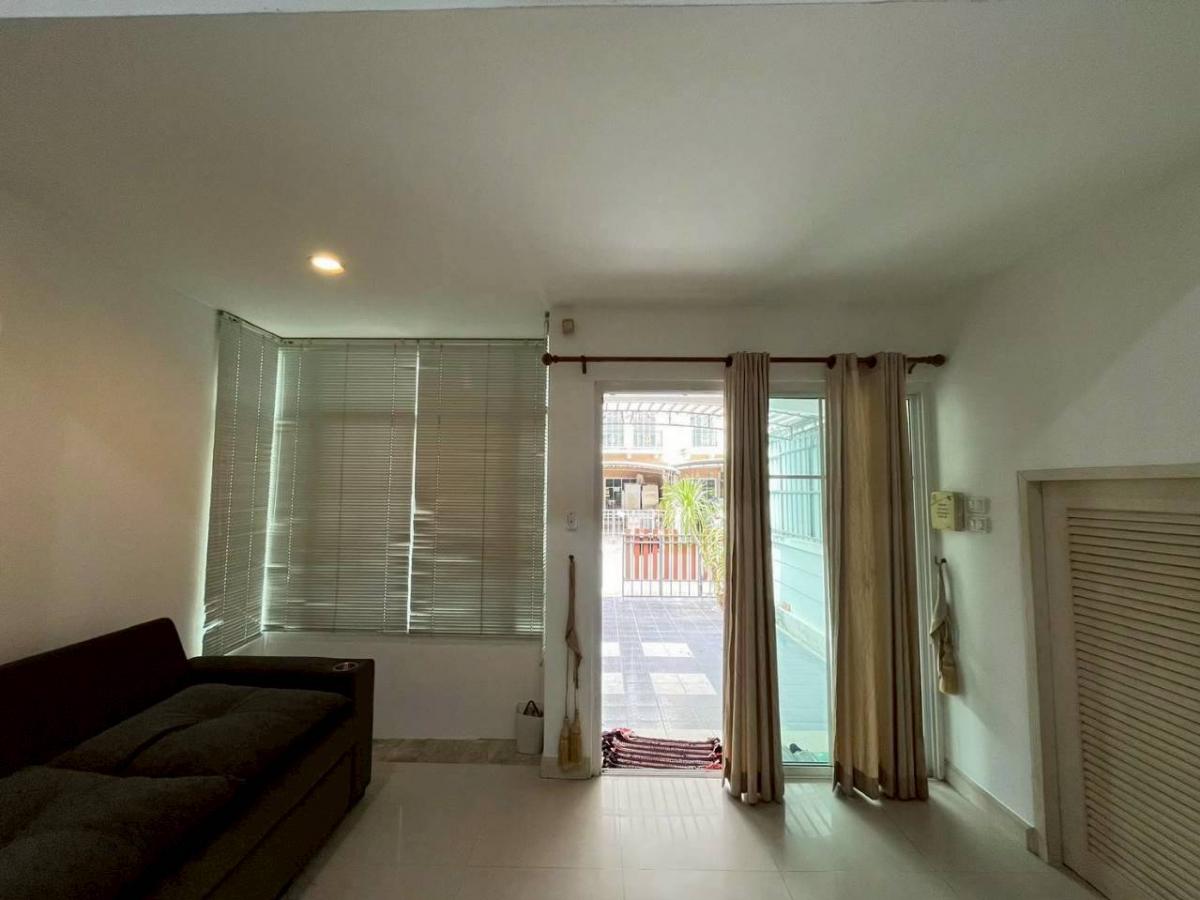 For RentTownhomeLadkrabang, Suwannaphum Airport : 28/02/2026, 3 bedroom detached house, The Metro Rama 9, ready to move in, near BTS. Rent for only 26,000 baht/month, meeting the needs of every urban lifestyle.