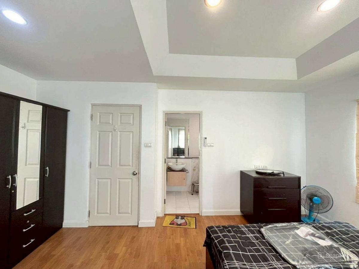 For RentTownhomeLadkrabang, Suwannaphum Airport : 28/02/2026, 3 bedroom detached house, The Metro Rama 9, ready to move in, near BTS. Rent for only 26,000 baht/month, meeting the needs of every urban lifestyle.