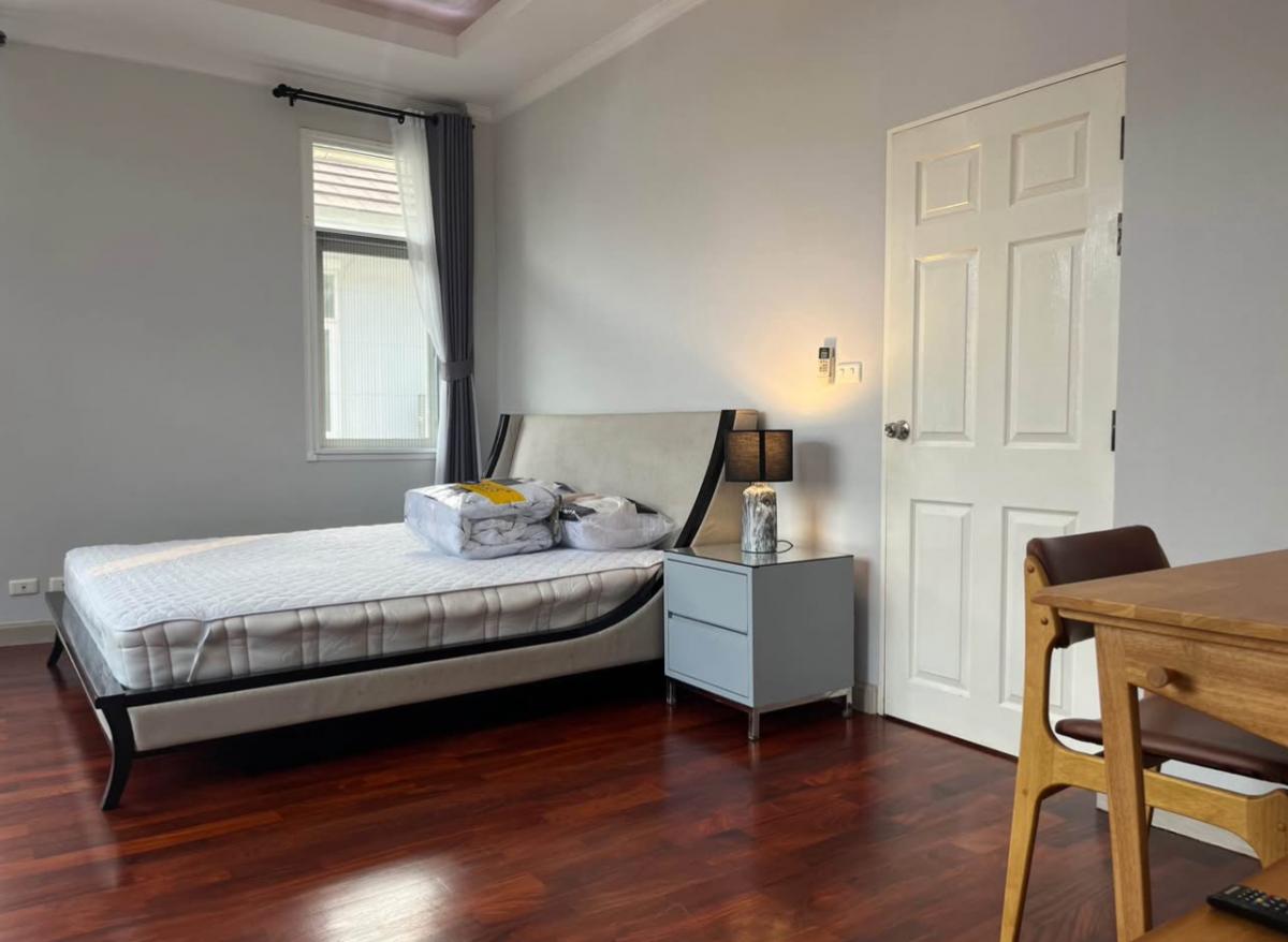 ให้เช่าบ้านนวมินทร์ รามอินทรา : 28/02/2026, เช่าบ้านเดี่ยว 3 นอน 3 น้ำ เฟอร์ครบ 58,000 บ./ด. 
มาสเตอร์พีซ เอกมัย-รามอินทรา เงียบสงบพร้อม รปภ. 24 ชม.