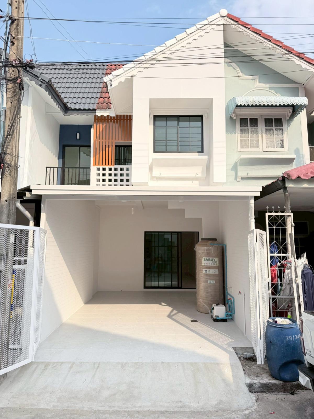For SaleTownhomePathum Thani,Rangsit, Thammasat : For Sale Townhouse/Townhome  , Baan Suan Thong Villa 8 , BTS-Khu Khot , Lat Sawai , Lam Luk Ka , Pathum Thani , CX-147120