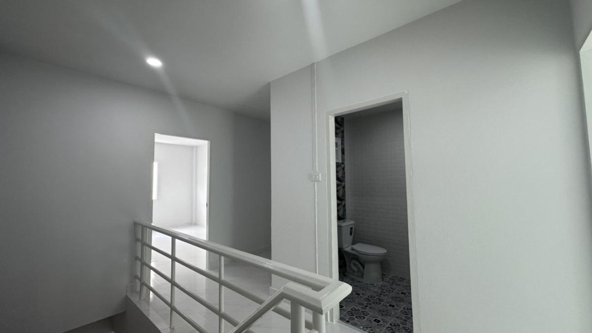 For SaleTownhomePathum Thani,Rangsit, Thammasat : For Sale House , Baan Sathaporn Rangsit , newly renovated , Bueng Yitho , Thanyaburi , Pathum Thani , CX-147389