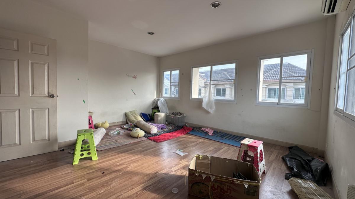 For SaleTownhomePathum Thani,Rangsit, Thammasat : For Sale Townhouse/Townhome  , Synthanee Grand View Rangsit Klong 5 , corner unit , Rangsit , Thanyaburi , Pathum Thani , CX-147350