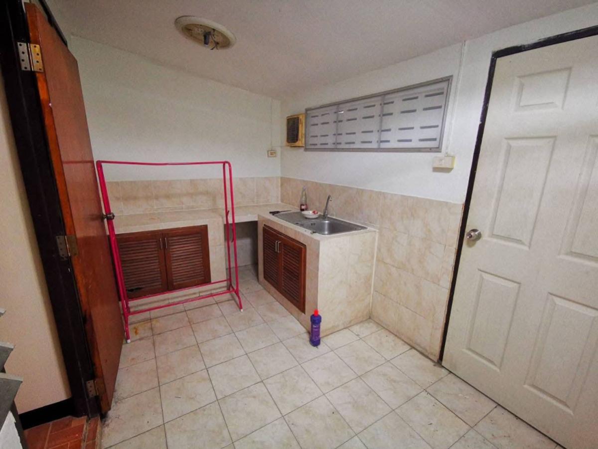 For SaleTownhomePathum Thani,Rangsit, Thammasat : For Sale Townhouse/Townhome  , Natthakan Village 4 , Lak Hok , Mueang Pathum Thani , Pathum Thani , CX-147452