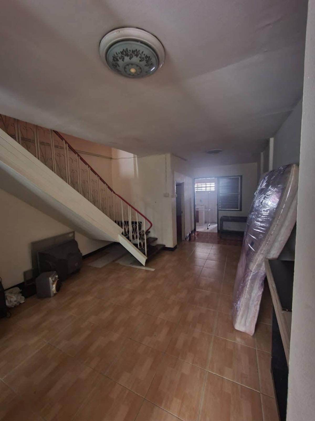 For SaleTownhomePathum Thani,Rangsit, Thammasat : For Sale Townhouse/Townhome  , Natthakan Village 4 , Lak Hok , Mueang Pathum Thani , Pathum Thani , CX-147452