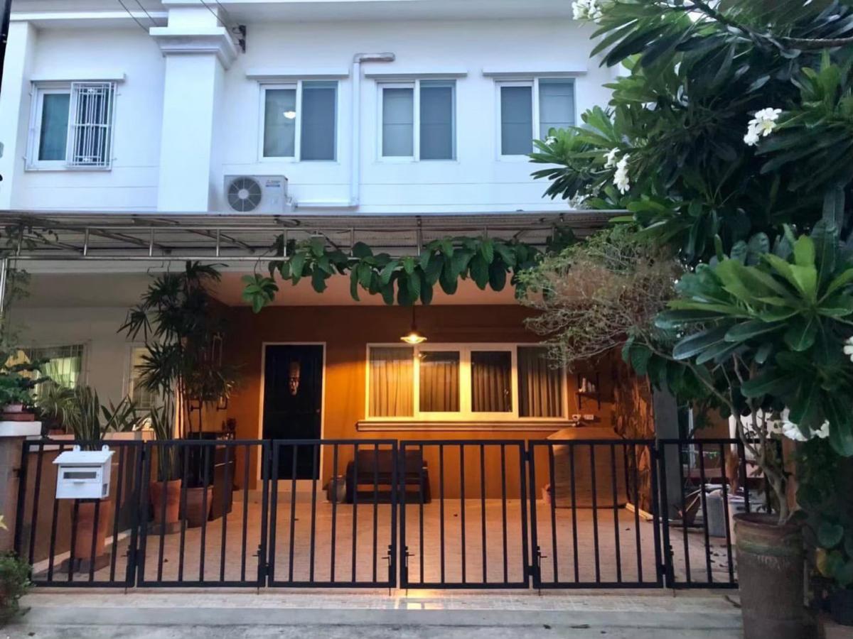 For SaleTownhomeKaset Nawamin,Ladplakao : For Sale Townhouse/Townhome  , The Exclusive Nuanchan - Ramintra , MRT-Ram Inthra Kor Mor 6 , Nuan Chan , Bung Kum , Bangkok , CX-146806