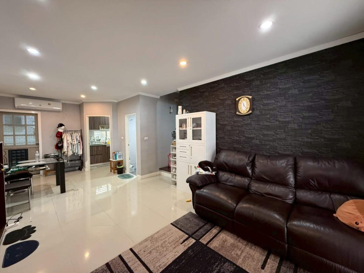 ขายทาวน์โฮมวิภาวดี ดอนเมือง หลักสี่ : ขายทาวน์เฮ้าส์/ทาวน์โฮม  ทาวน์ อเวนิว ซิกซ์ตี้ วิภาวดี 60 BTS-กรมทหารราบที่ 11 บางเขน เขต หลักสี่ กรุงเทพ CX-147641