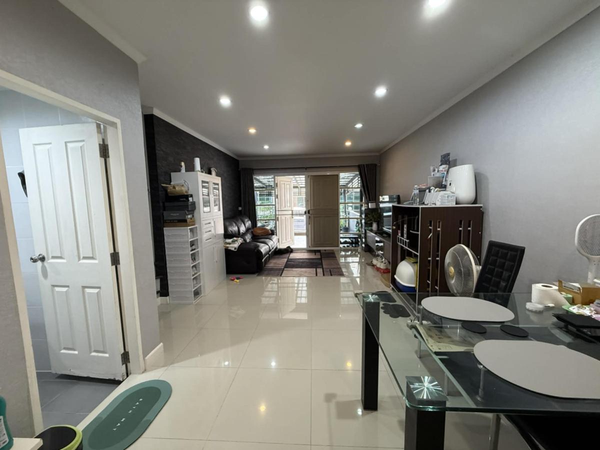 ขายทาวน์โฮมวิภาวดี ดอนเมือง หลักสี่ : ขายทาวน์เฮ้าส์/ทาวน์โฮม  ทาวน์ อเวนิว ซิกซ์ตี้ วิภาวดี 60 BTS-กรมทหารราบที่ 11 บางเขน เขต หลักสี่ กรุงเทพ CX-147641