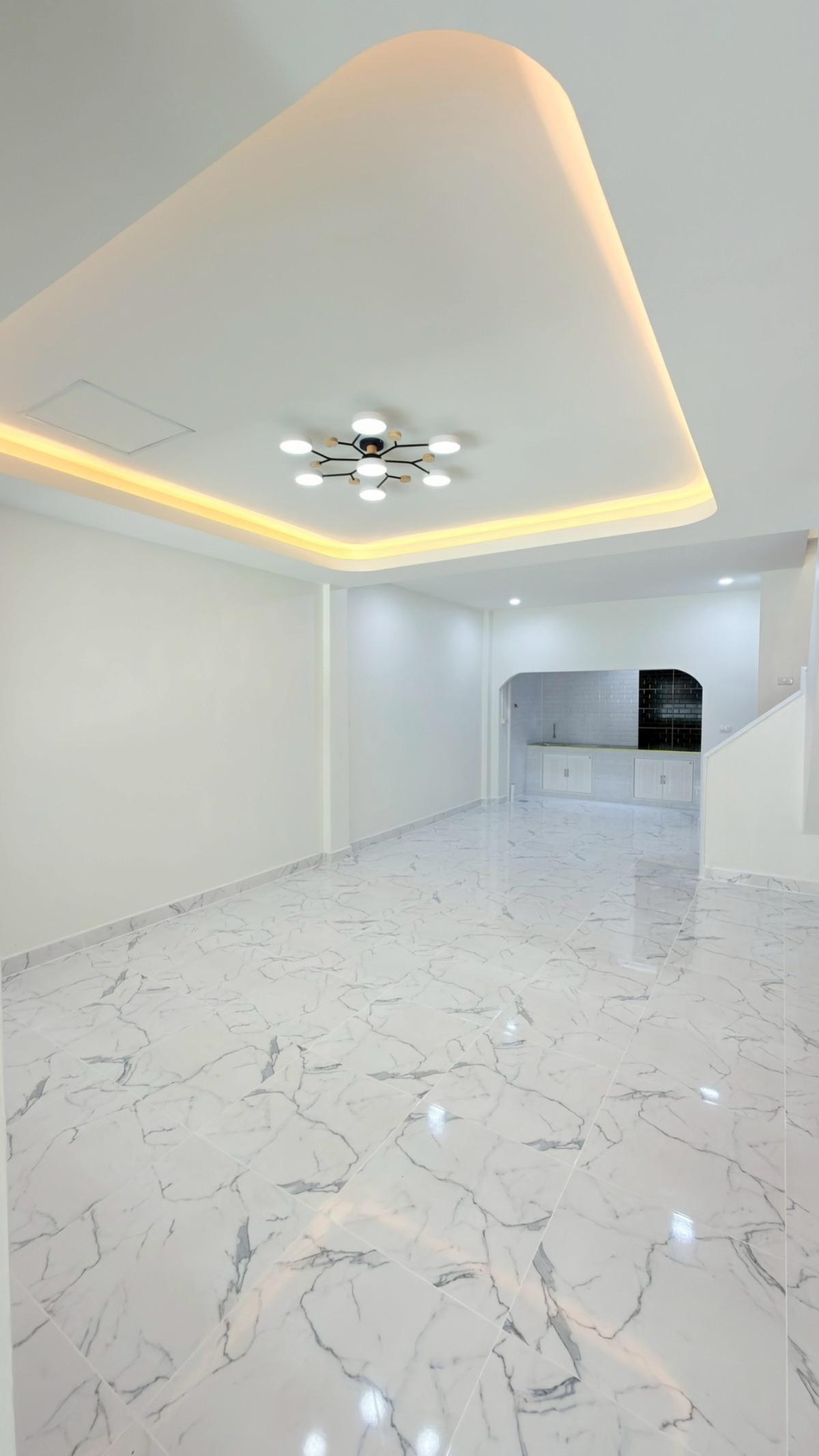 For SaleTownhomePathum Thani,Rangsit, Thammasat : For Sale Townhouse/Townhome  , Saranthorn Rangsit Khlong 4 , wide frontage , newly renovated , Bueng Yitho , Thanyaburi , Pathum Thani , CX-147576