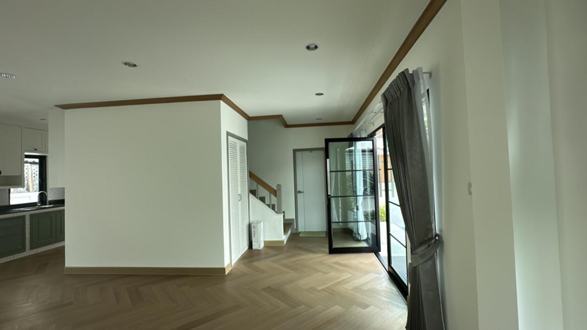 For SaleHousePathum Thani,Rangsit, Thammasat : For Sale House , Baan Sathaporn Rangsit , wide frontage , newly renovated , Bueng Yitho , Thanyaburi , Pathum Thani , CX-147571