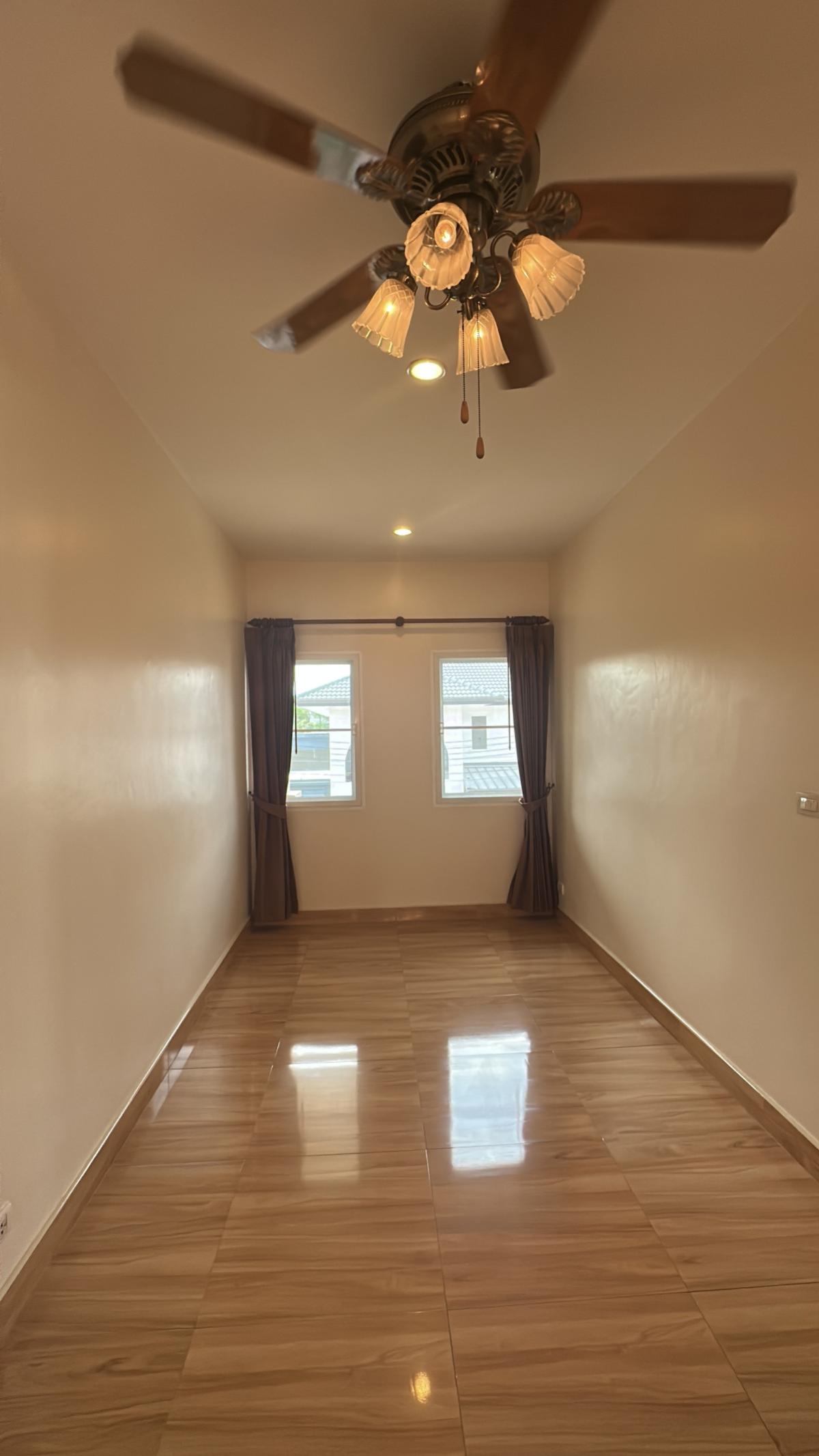 For SaleHousePathum Thani,Rangsit, Thammasat : For Sale House , Casa Ville Rangsit-Klong 2 , corner unit , wide frontage , newly renovated , Pracha Thipat , Thanyaburi , Pathum Thani , CX-147574