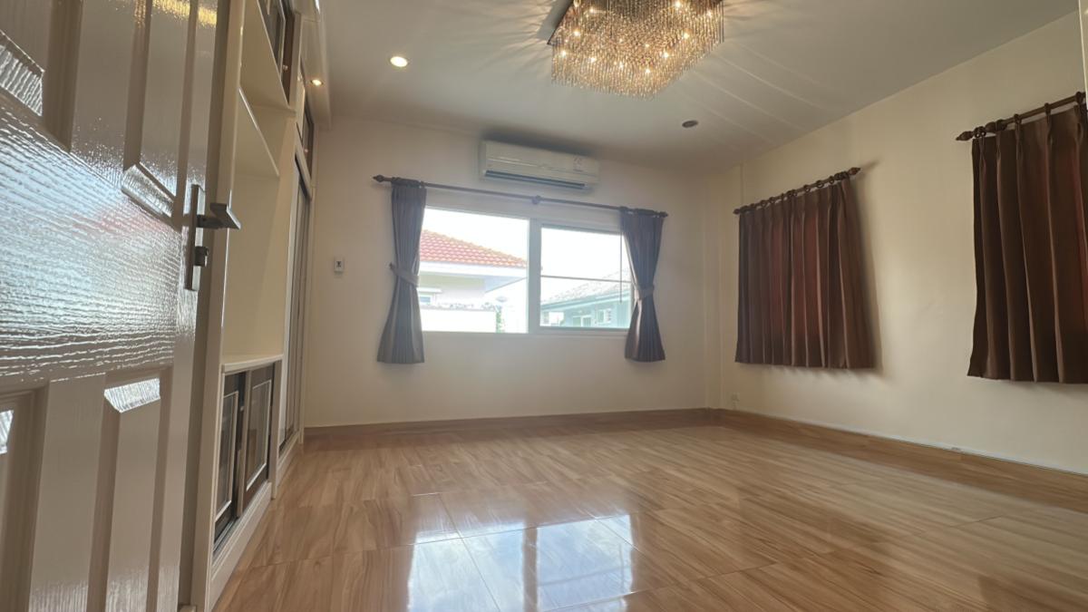 For SaleHousePathum Thani,Rangsit, Thammasat : For Sale House , Casa Ville Rangsit-Klong 2 , corner unit , wide frontage , newly renovated , Pracha Thipat , Thanyaburi , Pathum Thani , CX-147574