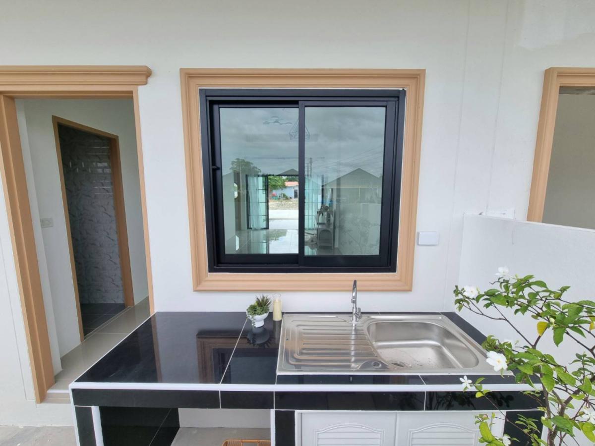 ขายทาวน์โฮมระยอง : ขายทาวน์เฮ้าส์มินิมอล มาบตาพุด ,ระยอง หน้ากว้าง รีโนเวทใหม่ เนินพระ เมืองระยอง ระยอง CX-144622