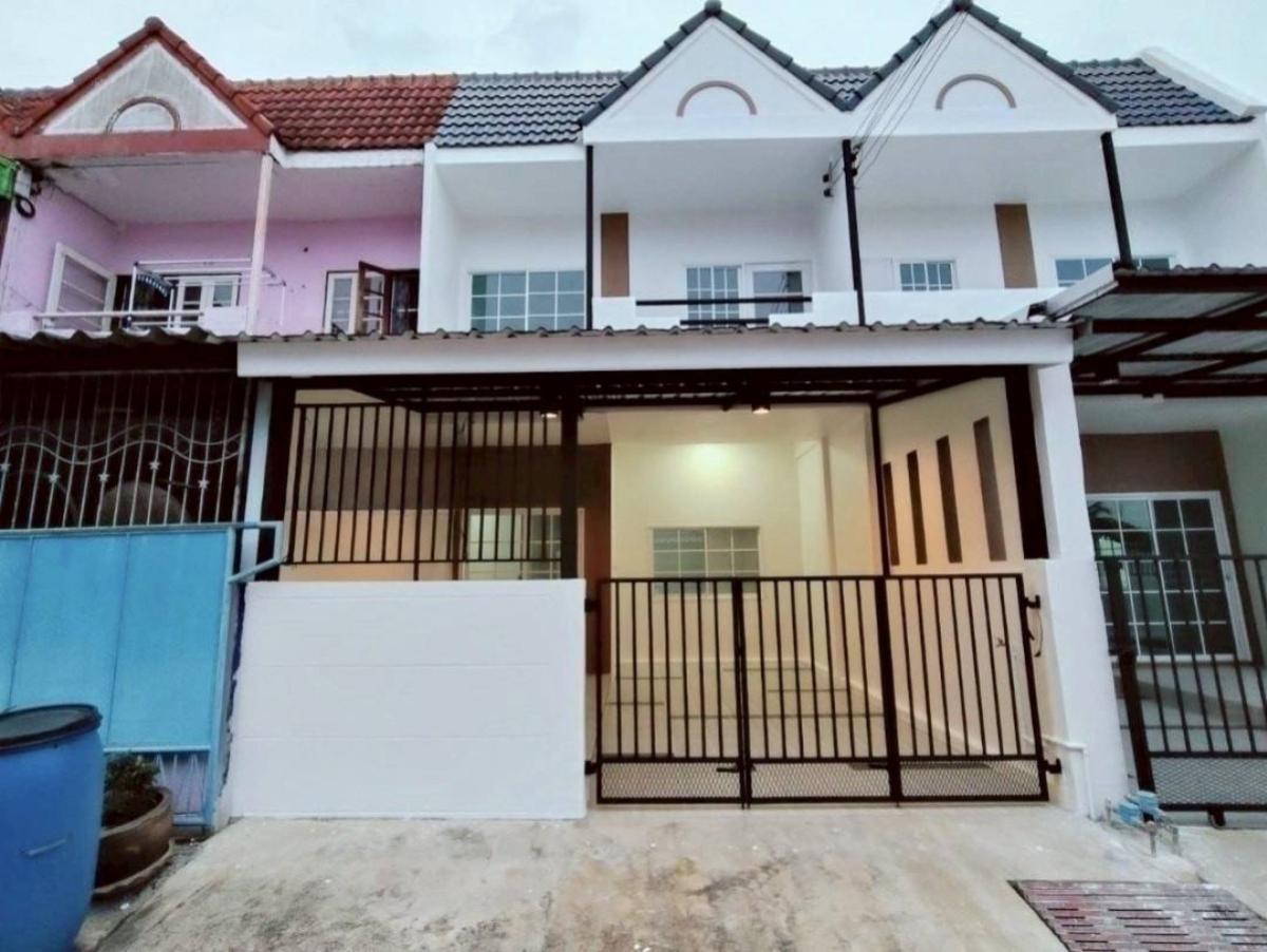 For SaleTownhomePinklao, Charansanitwong : For Sale Townhouse/Townhome  , Baan Suktawee Village , Salathammasop Sop , Thawi Watthana , Bangkok , CX-147757