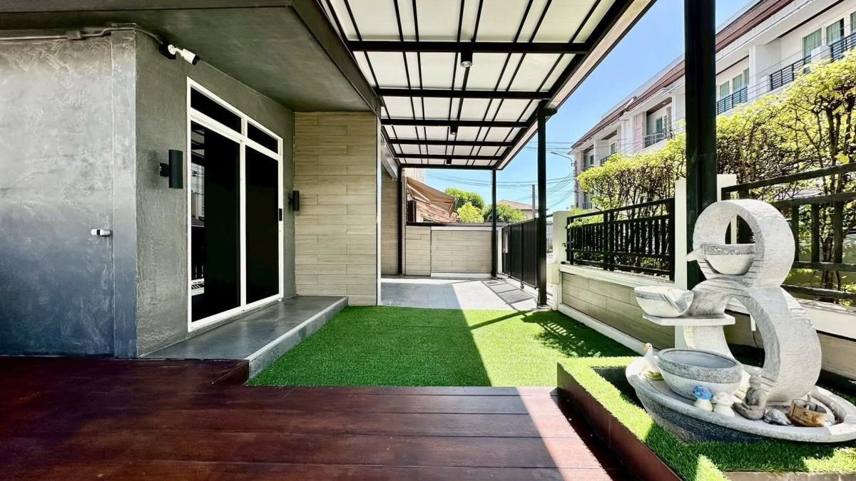 ขายทาวน์โฮมเลียบทางด่วนรามอินทรา : 03/04/2026, ทาวน์โฮมรีโนเวทสุดหรู 3 ชั้น หลังมุม ใจกลางพระราม 9 
พร้อมเฟอร์ครบ ใกล้ MRT ขาย 8.5 ล้าน หรือเช่าเดือนละ 40,000 บาท! 0642748883