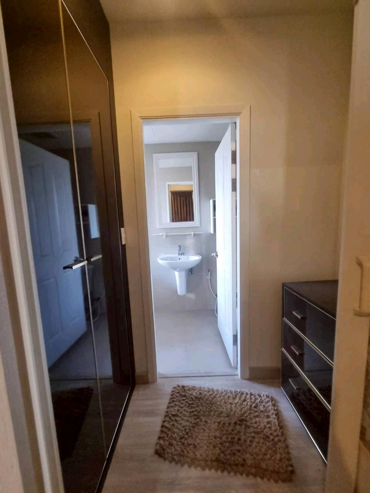 For RentCondoRattanathibet, Sanambinna : Condo for rent, 2 bedrooms, Condo Manor Sanambinnam, Nonthaburi