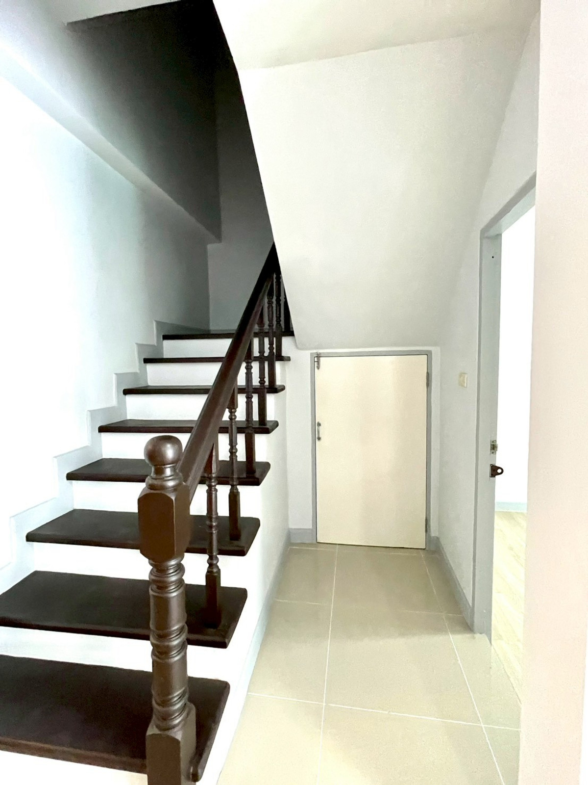 For SaleHousePattaya, Bangsaen, Chonburi : Happy Place Village / 5 Bedrooms (FOR SALE), Happy Place Village / 5 Bedrooms (FOR SALE) BEWN107