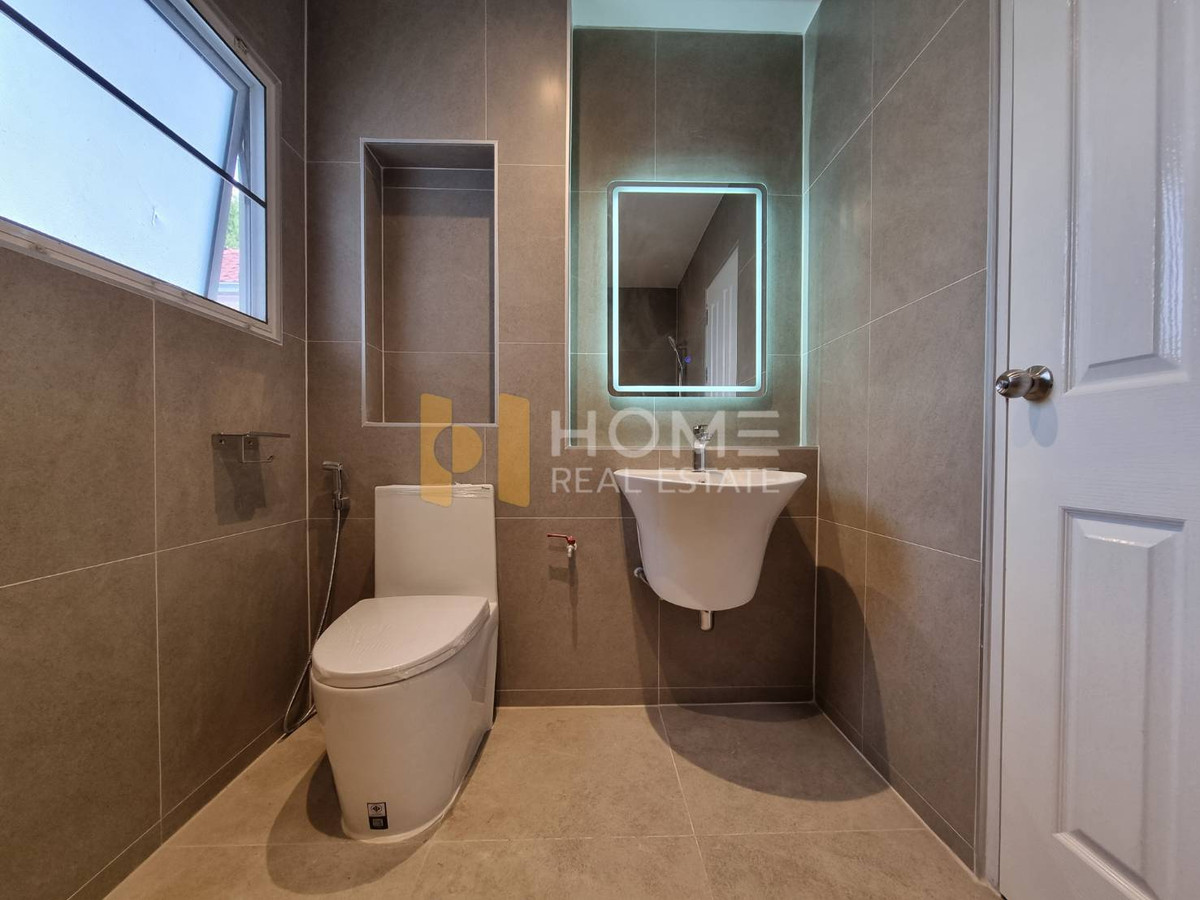 ขายบ้านพระราม 5 ราชพฤกษ์ บางกรวย : รีโนเวทใหม่ หลังมุม บ้านเลขที่สวย ✨ เพอร์เฟค เพลส รัตนาธิเบศร์ / 3 ห้องนอน (ขาย), Perfect Place Rattanathibet / 3 Bedrooms (FOR SALE) AOM074