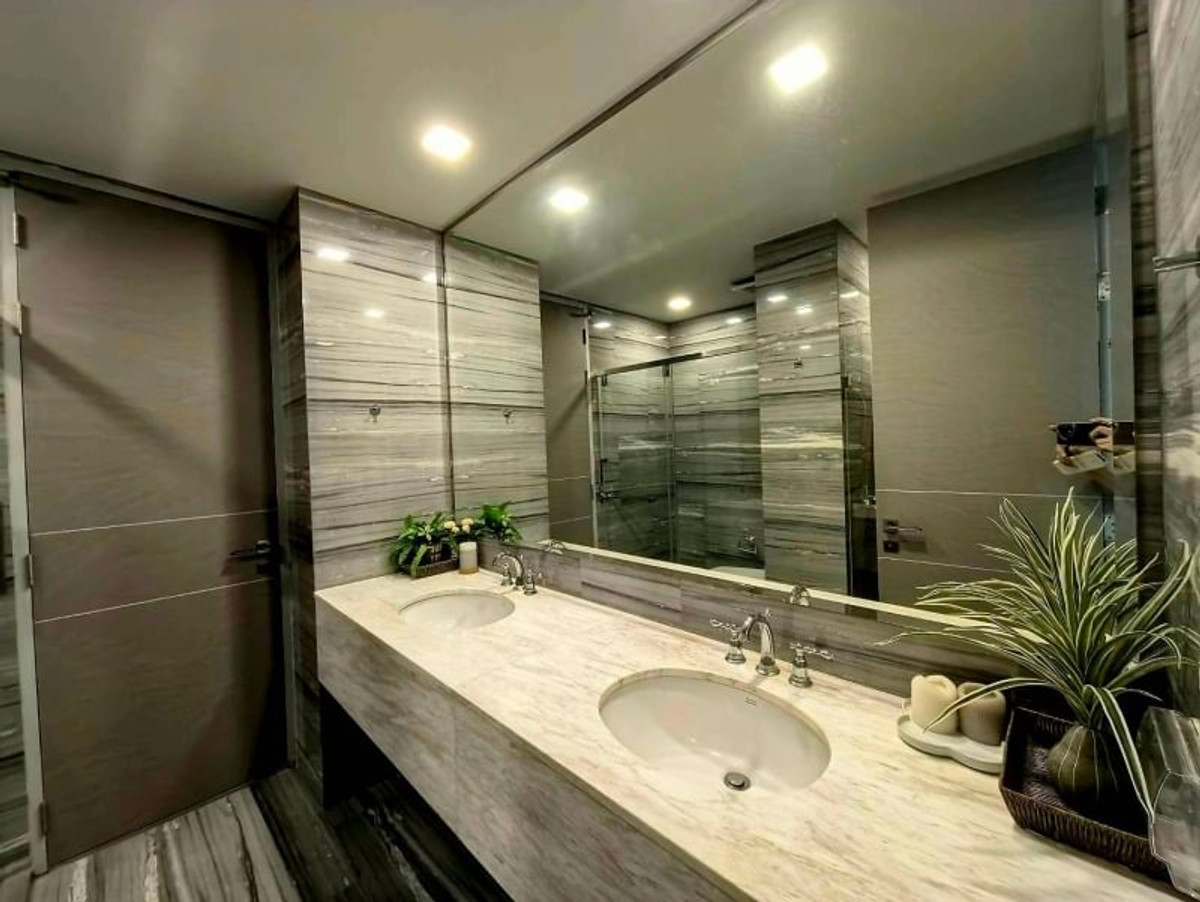 For RentCondoSukhumvit, Asoke, Thonglor : Luxury 3-Bed Condo Ashton Residence 41 | Prime Phrom Phong LocationSpacious 134.65 sqm, Amenities & BTS Nearby – Rent 150,000 THB/Month!