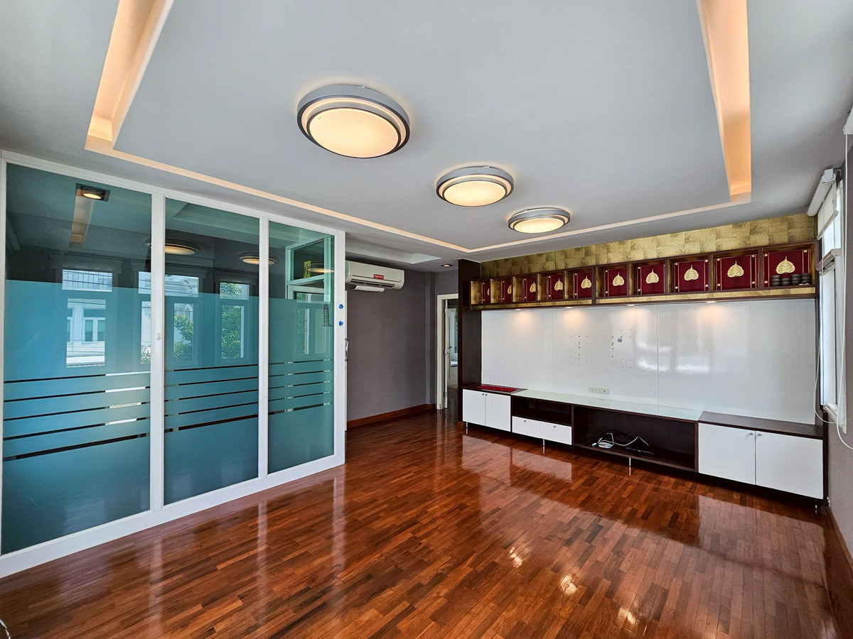 ขายบ้านนวมินทร์ รามอินทรา : ภัทรา วิลล่า 5 นวลจันทร์ / 3 ห้องนอน (ขาย), Patra Villa 5 Nuan Chan / 3 Bedrooms (FOR SALE) TPM338