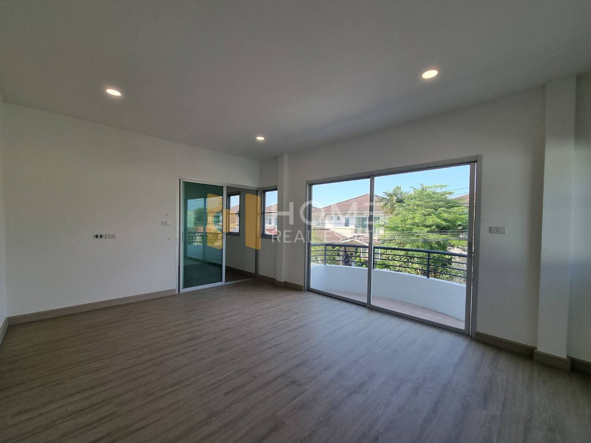 ขายบ้านนนทบุรี บางใหญ่ บางบัวทอง : บ้านรีโนเวทใหม่ พร้อมอยู่ ราคาคุ้มมาก 🔥 ศุภาลัย วิลล์ วงแหวน - รัตนาธิเบศร์ / 3 ห้องนอน (ขาย), Supalai Ville Wongwaen - Rattanathibet / 3 Bedrooms (FOR SALE) AOM075