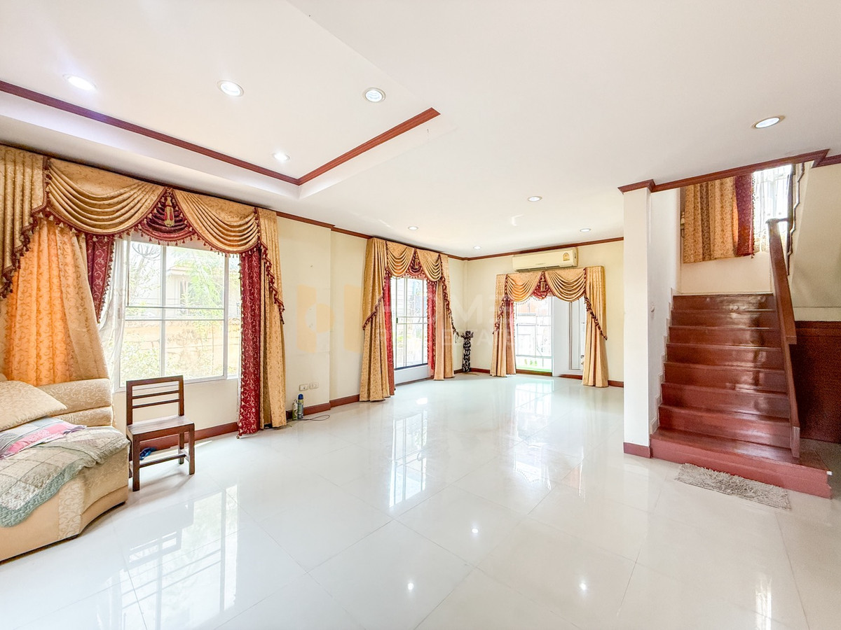 ขายบ้านมีนบุรี-ร่มเกล้า : หลังใหญ่ ใกล้ทางด่วน มีห้องนอนชั้นล่าง 🔥 เค.ซี. เนเชอรัลซิตี้ รามคำแหง / 4 ห้องนอน (ขาย), K.C. Natural City Ramkhamhaeng / 4 Bedrooms (FOR SALE) AA612