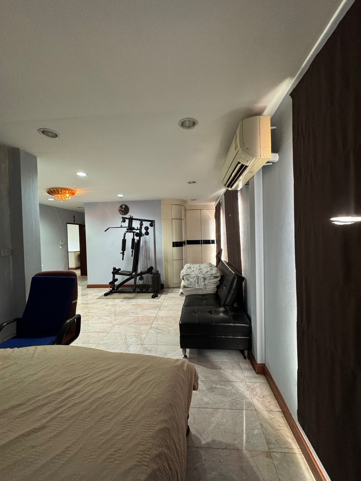 Home OfficeEakachai, Bang Bon : Massive Garden & 1st Floor Luxury Office | 5BR Detached House in Thawatphong Village BangBon5 | Luxuriously Furnished