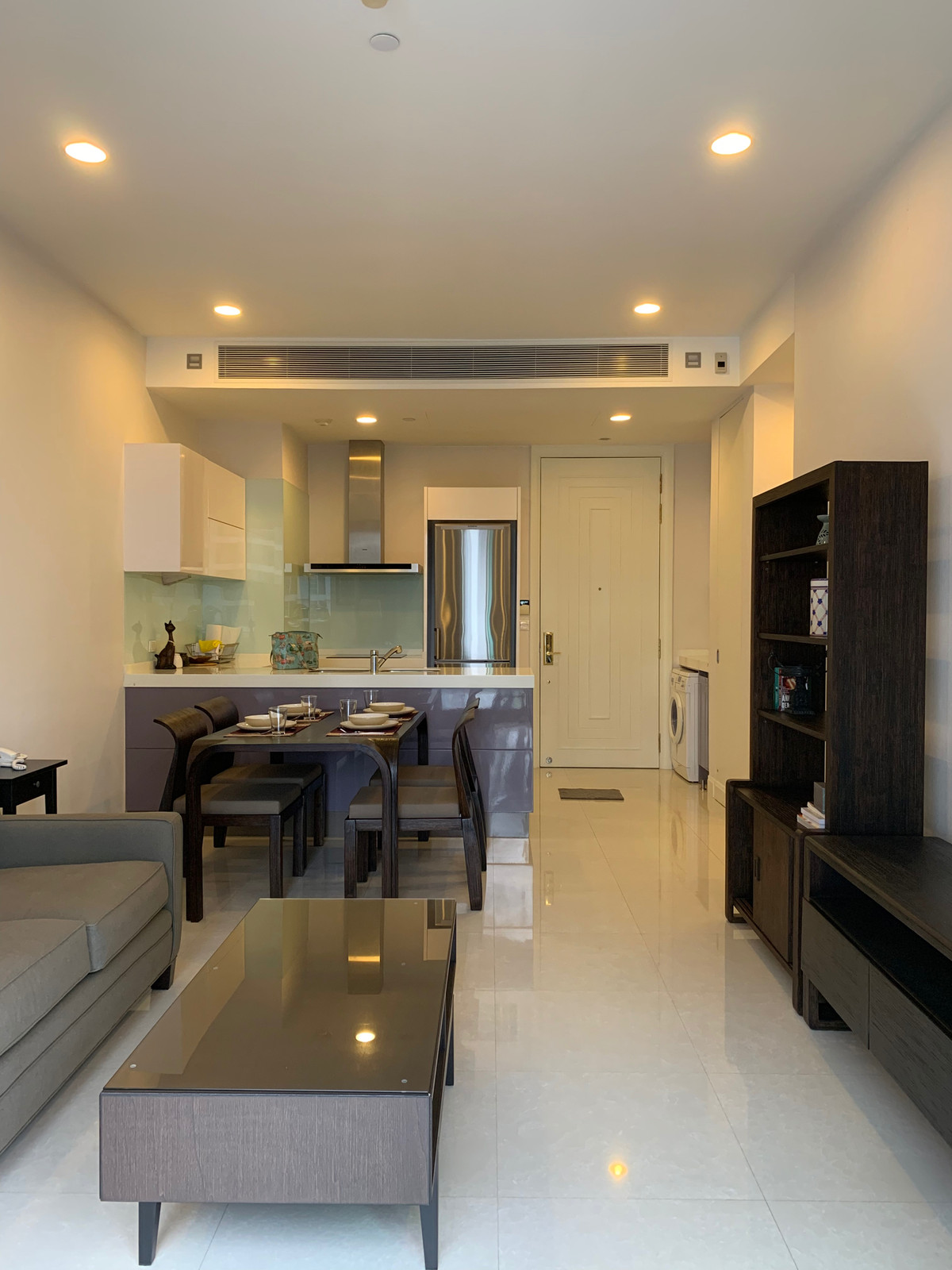 ขายคอนโดวิทยุ ชิดลม หลังสวน : ขายคอนโด Q Langsuan 2 ห้องนอน 98.23 ตร.ม. ใจกลางหลังสวน ใกล้ BTS ชิดลม | ราคา 18.9 ล้านบาท