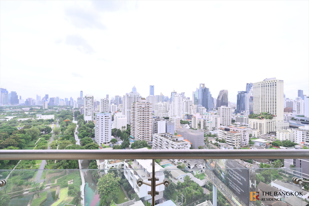 For RentCondoSukhumvit, Asoke, Thonglor : The Lakes 💎 Elegant High-Rise Unit with Lake View & Large Balcony 