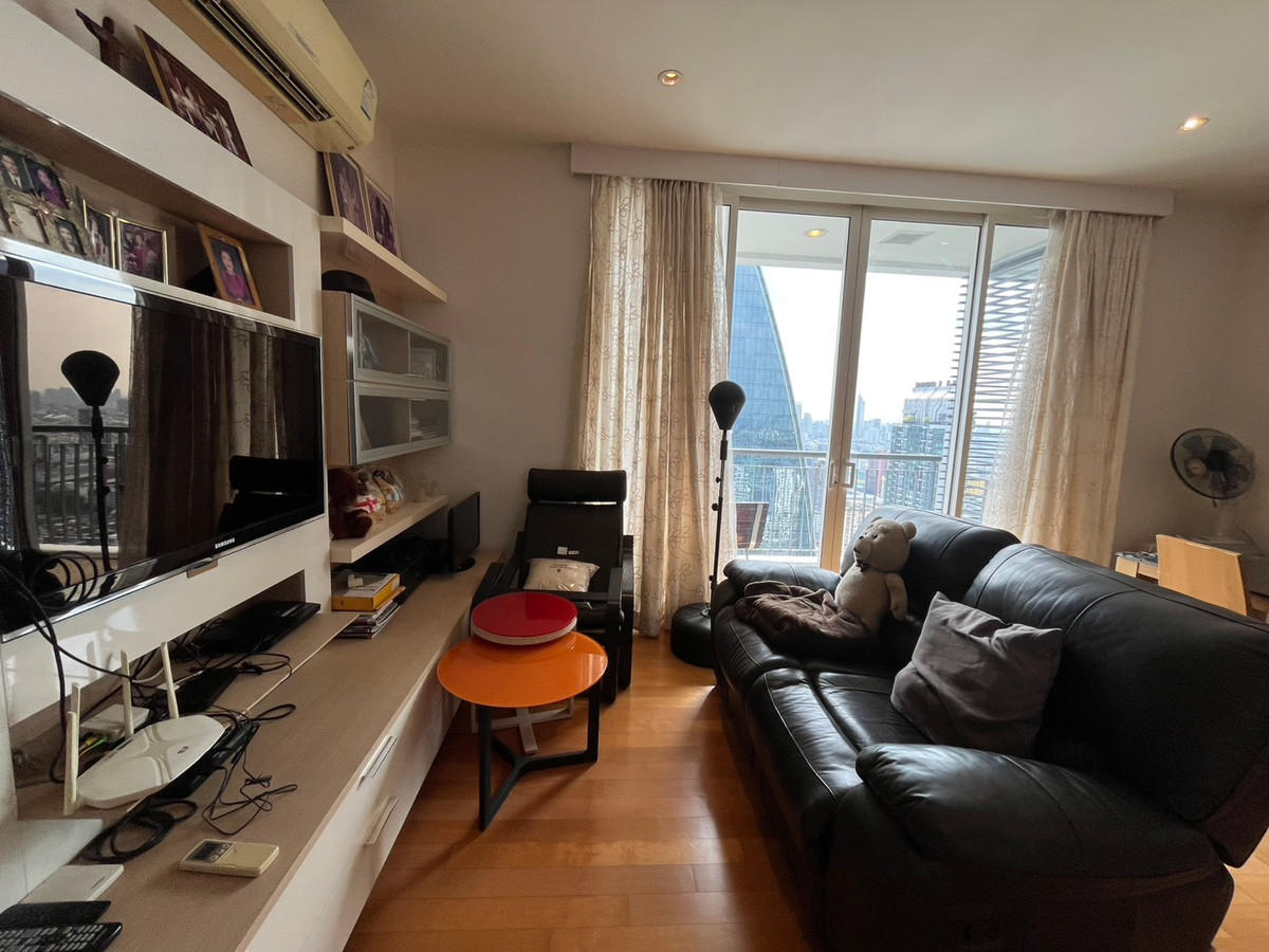 For SaleCondoRatchathewi,Phayathai : Luxury condo Villa Rachatewi 2 bedrooms near BTS RatchathewiSpacious area of 87 sq.m. Price 14.5 million THB with complete facilities!