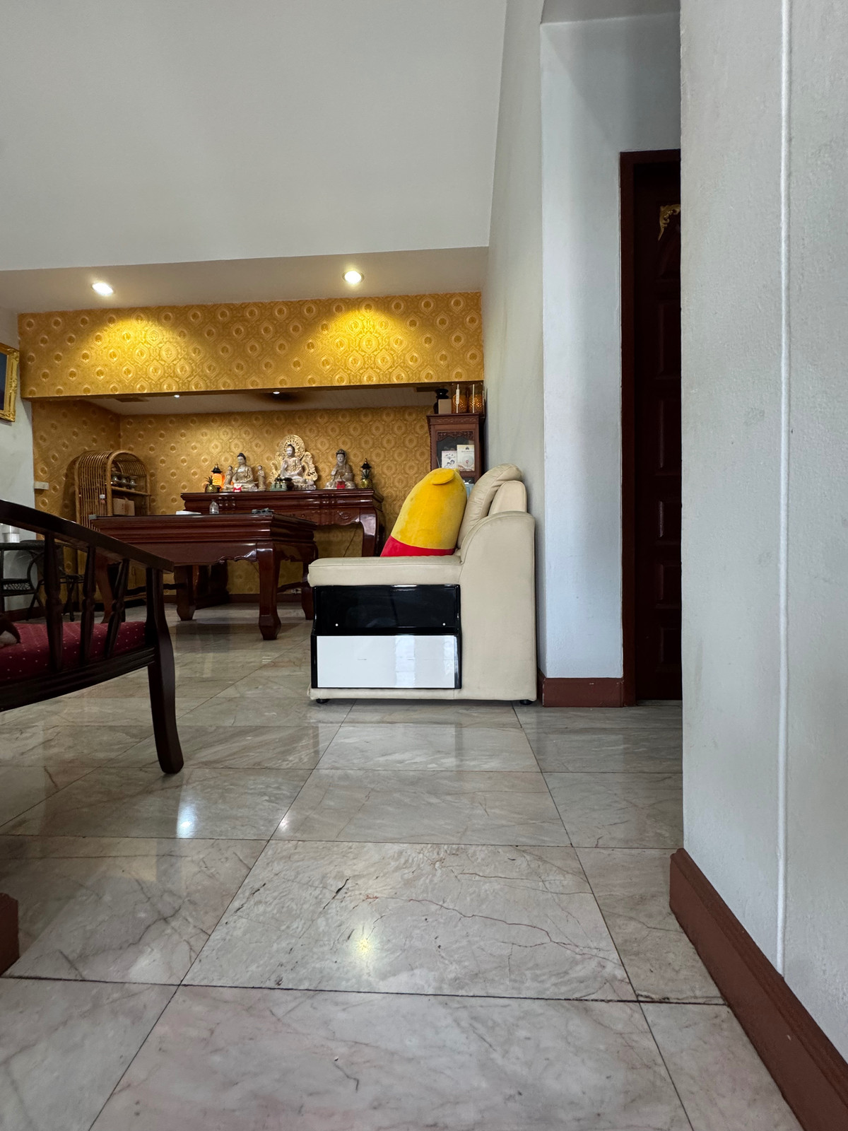 Home OfficeEakachai, Bang Bon : Massive Garden & 1st Floor Luxury Office | 5BR Detached House in Thawatphong Village BangBon5 | Luxuriously Furnished