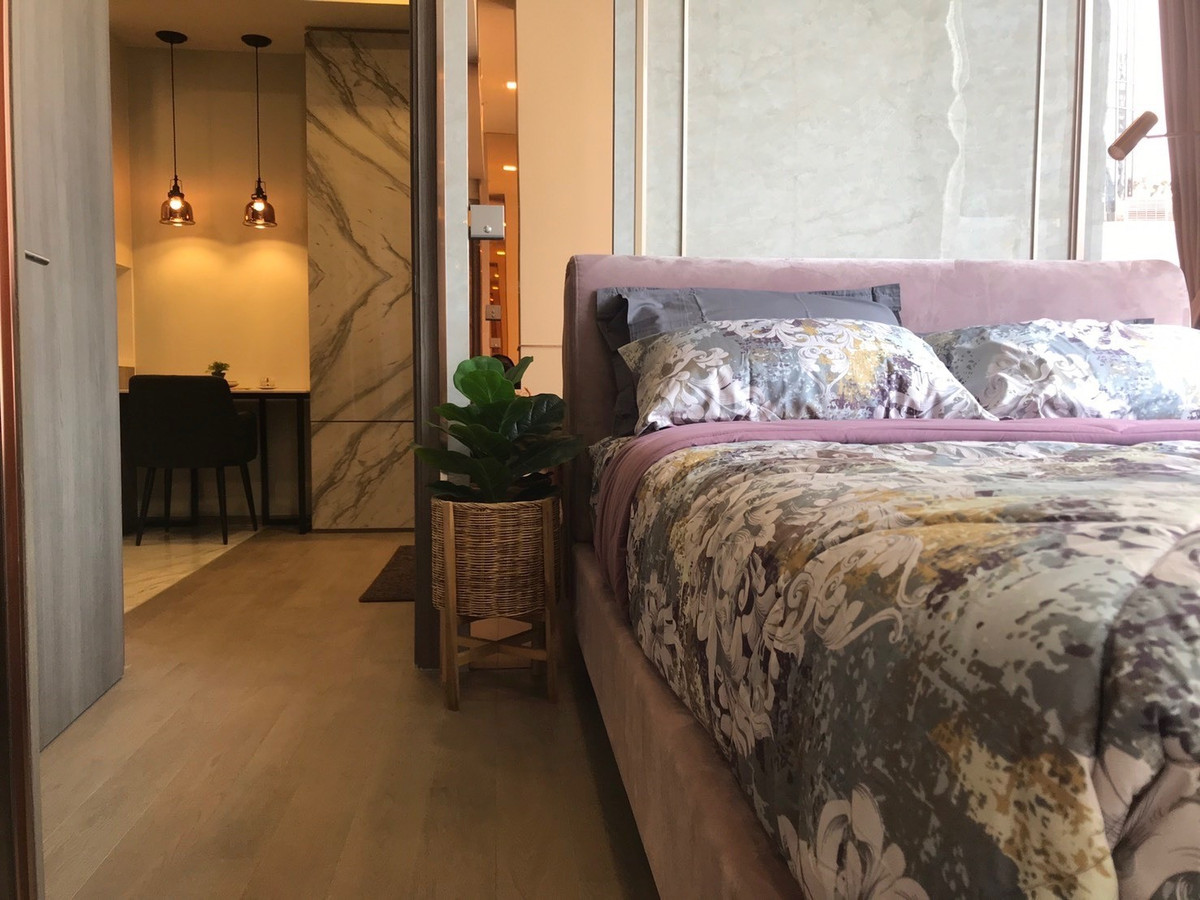 For RentCondoSukhumvit, Asoke, Thonglor : For rent, Celes Asoke, beautiful room, private, quiet, in the heart of Asoke, fully furnished, ready to move in immediately.
