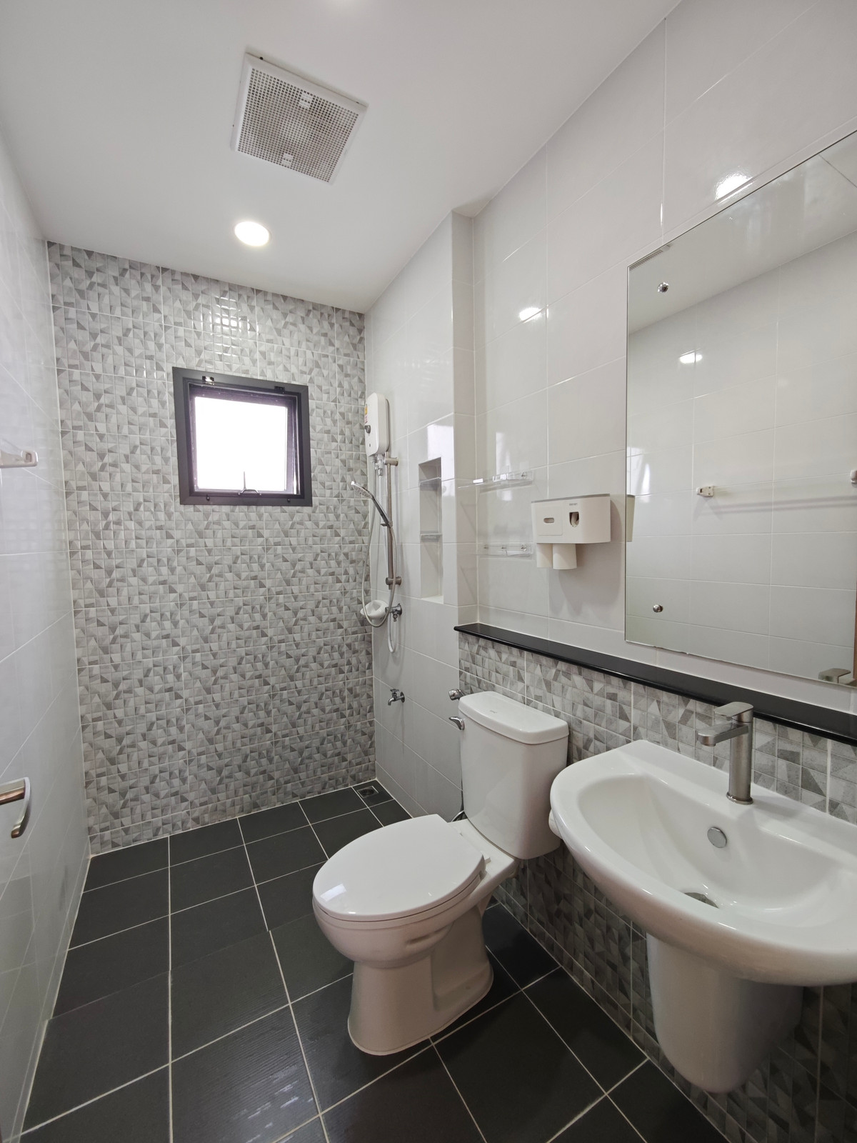 ขายบ้านมีนบุรี-ร่มเกล้า : เพอร์เฟค พาร์ค สุวรรณภูมิ เฟส 5 / 4 ห้องนอน (ขาย), Perfect Park Suvarnabhumi 5 / 4 Bedrooms (FOR SALE) AA614