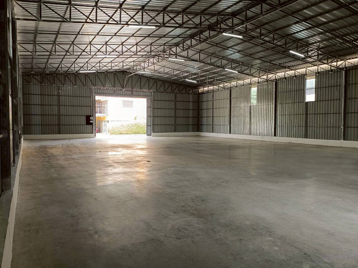 For RentWarehouseNawamin, Ramindra : Owner Post Warehouse for rent, Soi Ramintra 39, Intersection 1, size 504 sq m.