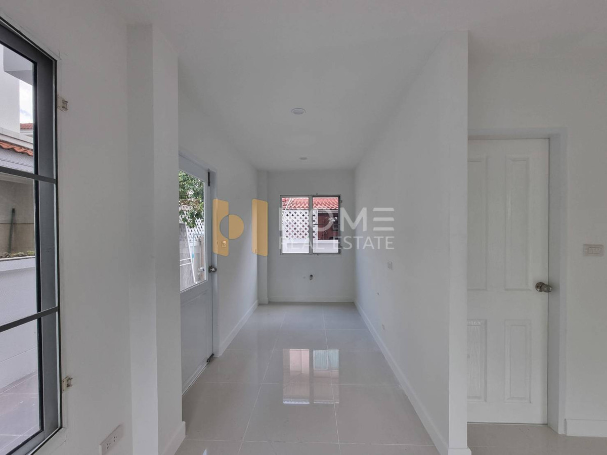 ขายบ้านพระราม 5 ราชพฤกษ์ บางกรวย : รีโนเวทใหม่ หลังมุม บ้านเลขที่สวย ✨ เพอร์เฟค เพลส รัตนาธิเบศร์ / 3 ห้องนอน (ขาย), Perfect Place Rattanathibet / 3 Bedrooms (FOR SALE) AOM074